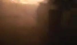 الطيران الروسي يقصف مدينة #إدلب بالفسفور الحارق قبل قليل 
تصوير: خالد الرفاعي