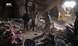 #شاهد| استمرار عمل فرق الدفاع المدني في البحث عن العالقين في حي الشعار بحلب 
مركز حلب الإعلامي