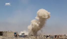 مركز #حلب الإعلامي: في آخر أيام شهر رمضان المبارك.. أكثر من 20 غارة جوية استهدفت أحياء مدينة #حلب
تصوير: أبو تيم الحلبي