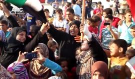 #شاهد مظاهرة لـ سوريين في معبر باب السلامة الحدودي تضامناً مع الشعب التركي ضد الانقلاب العسكري 

تصوير: مركز حلب الإعلامي AMC