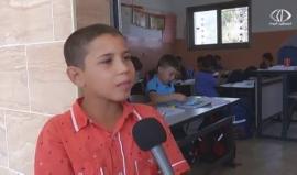 الطفلان أحمد وأمير مسلَّم إلى مقاعد الدراسة التي حرمهما منها العمل والفقر