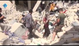 "عمو، الله يوفقك".. صرخات مؤلمة لطفل استيقظ تحت أنقاض منزله مدمر بحي طريق الباب في #حلب 
(وكالة ثقة)