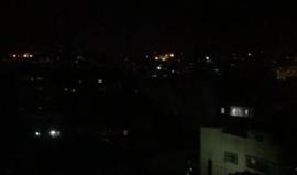 طائرات الاحتلال الحربية وطائرات الاستطلاع تحلق في سماء غزة