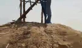 #فيديو لنقطة الرصد التي استهدفها الاحتلال الاسرائيلي صباح اليوم بين خانيونس ورفح وأسفر ذلك عن استشهاد مقاومين واصابة ثالث

تصوير: هاني الشاعر