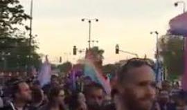 #فيديو نحو 200 ألف اسرائيلي يشاركون في مسيرة "الشواذ" في مدينة بئر السبع المحتلة اليوم