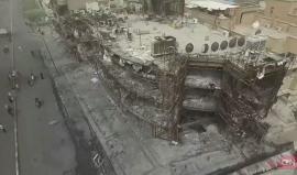 #شاهد تصوير جوي لمكان التفجير الذي راح ضحيته أكثر من 200 قتيل في #الكرادة بالعاصمة العراقية بغداد قبل يومين 

المصدر:CNN