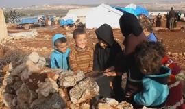 معاناة النازحين في مخيم العز غربي #حلب