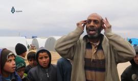 معاناة النازحين بإحدى المخيمات على الحدود السورية التركية