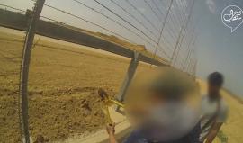 #مشاهد لاقتحام الحدود من قبل شبان فلسطينيين وإحراق موقعا للقناصة الاسرائيلية على حدود قطاع غزة صباح اليوم