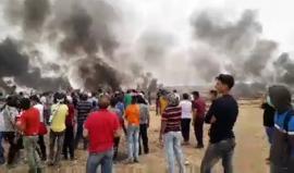 #شاهد لحظة اسقاط المتظاهرين طائرة تصوير تابعة للاحتلال شرق خانيونس