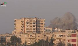 #شاهد| قصف جوي على حي الوعر المحاصر في #حمص
(مركز حمص الإعلامي)