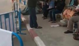 #مباشر  
أسرى محررون قطعت السلطة رواتبهم يواصلون الاعتصام المفتوح منذ أيام أمام مقر رئاسة الوزراء في رام الله ويتناولون طعام الإفطار