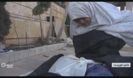 "ماتت شام، ماتت حبيبة قلبي اللهم صبرني يارب"
 أم سورية تودع طفلتيها بعد غارات جوية من طائرات روسيا على #إدلب اليوم