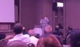 خلال مؤتمو الحوار الليبي اليهودي .. 

#فيديو "محمد علي التريكي" ممثلاً عن رئيس حكومة الانقاذ الوطني الليبي يبارك الاجتماع ويرحب بعودة اليهود الليبيين واعترف ايضا بحقهم في نيل الاعتراف والتعويض مثلهم مثل غيرهم