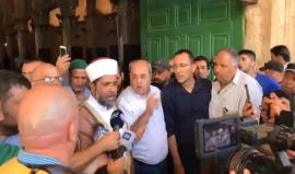 #مباشر لحظة دخول المواطنين للمسجد الأقصى المبارك بعد فتح باب الاسباط