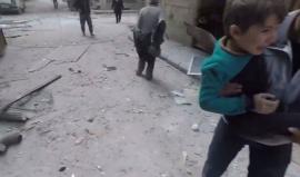 بين أهوال الدمار .. صرخات اطفال ونساء يقتلها الرعب والخوف