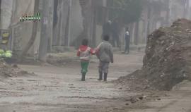 اوضاع انسانية صعبة يعانيها اهالي مدينة الرستن بسبب انعدام مواد التدفئة