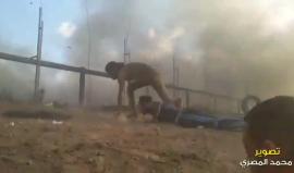 #شاهد هكذا اقتحم الشبان السلك الفاصل شرقي جباليا شمال قطاع #غزة تحت رصاص الاحتلال

تصوير محمد المصري