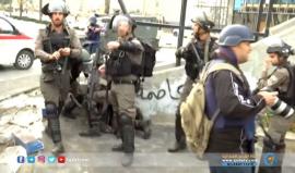 قوات الاحتلال تعتدي على الصحفيين في الضفة الغربية