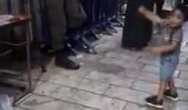 #شاهد ماذا فعل هذا الطفل في البلدة القديمة للقدس المحتلة ؟