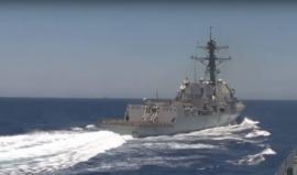 خارقة بذلك القواعد الدولية.. 

#شاهد مدمرة أمريكية تقترب من سفينة روسية إلى مسافة خطيرة في الأبيض المتوسط