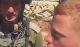 #شاهد| قوات الاحتلال تعتقل طفلين خلال المواجهات المندلعة في باب الزاوية بالخليل.