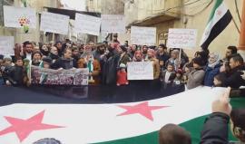 مظاهرة دوما تدعو إلى رفض أستانة مالم يتوقف القصف على وادي بردى والغوطة الشرقية