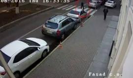 دعما لـ فلسطين .. 

#شاهد مواطن أوكراني يزيل ويمزق علم "اسرائيل" من على واجهة مطعم افتتح مؤخرا في كييف