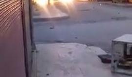 مشاهد من القصف بالفسفور الحارق والنابالم على أحياء مدينة #حلب المحاصرة