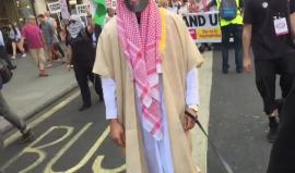 بن سلمان وبن زايد وعلاقتهم بترامب.. خلال تظاهرة ضخمة في بريطانيا رفضاً لزيارة الرئيس الأمريكي