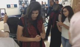 #شاهد | هتافات داخل مستشفى "العفولة" حيث يحتجز الاحتلال عددأ من الأسرى المضربين عقب تدهور وضعهم الصحي.