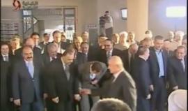 حسب اعلام النظام السوري: بشار الأسد يؤدي صلاة عيد الأضحى في مدينة #داريا بريف #دمشق