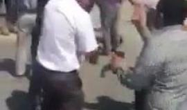 #شاهد | قوات السلطة تعتدي على أهالي الاسرى في بلدة عناتا بطولكرم خلال فعالية تضامنية مع أبنائهم المضربين عن الطعام في سجون الاحتلال منذ 29 يوما .
#إضراب_الكرامة