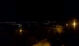 #شاهد
صفارات الانذار التي تدوي بشكل مستمر في مستوطنة كوخاف يعقوب قرب رام الله خشية من حدوث تسلل لداخل المستوطنة وقوات الاحتلال تقوم بأعمال تمشيط وبحث.
تصوير محمد سمرين