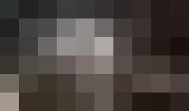 امتلاء المسجد الأقصى خلال صلاة التراويح رغم مضايقات الاحتلال مع استمرار توافد المصلين لإحياء ليلة 27 من رمضان