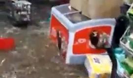 #شاهد فيضانات في عدة مناطق من فلسطين المحتلة بفعل الأمطار الغزيرة .