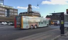 حزب الشعب الاشتراكي في الدنمارك يدعو الأميركيين على حافلات العاصمة: "لا تصوتوا لـ ترامب"