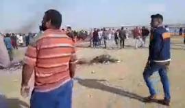 #مباشر استمرار المظاهرات على الخط الفاصل شرق خانيونس والشبان ينتزعون السياج #جمعة_الشباب_الثائر