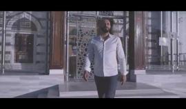 حنت عيوني
لمهند منصور
بمدح الرسول صلى الله عليه وسلم