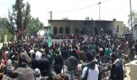 #فيديو تشييع جثمان الشهيد الأصم تحرير وهبة 18 عاما الذي ارتقى متأثرا باصابته برصاص الاحتلال شرق خانيونس