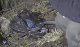 قوات الاحتلال تعتقل فلسطينيين من قرية رنتيس شمال غرب رام الله بزعم تنفيذهما عملية إطلاق نار صوب سيارات اسرائيلية العام الماضي