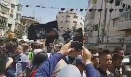 مسيرة في مدينة رام الله دعماً للأسرى المضربين، وفي ذكرى النكبة ال69