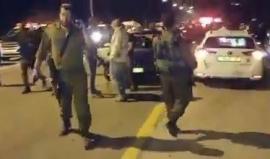 #شاهد من مكان عملية إطلاق النار التي استهدفت مركبة للمستوطنين جنوب نابلس قبل قليل وأدت لإصابة مستوطن بجروح خطيرة جداً.
