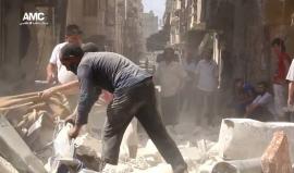 #حلب: استشهاد أربعة مدنيين جراء غارات بالصواريخ لمقاتلات النظام الحربية على حي القاطرجي 
تصوير: أبو تيم الحلبي
(مركز حلب الإعلامي)