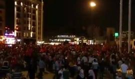 #شاهد .. الاتراك يحتفلون بفشل الانقلاب #بث_مباشر من ميدان تقسيم في اسطنبول