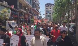 مسيرة في رام الله تتجه صوب حاجز بيت ايل شمال البيرة تضامنا مع الأسرى