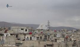 #شاهد | لحظة قصف حي القابون بدمشق بصاروخ من نوع " فيل" من قبل قوات النظام قبل قليل .