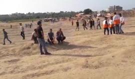 #مباشر| من المواجهات المندلعة شرق مخيم البريج ، وسط قطاع غزة. 
تصوير | سامي مصران