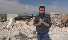 طيران الأسد يطال النازحين في مخيمهم بجدار معراتة في ريف #ادلب 
تقرير هادي العبدالله