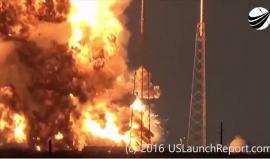 #شاهد .. لحظة انفجار الصاروخ الذي كان يعد لحمل القمر الصناعي الصهيوني " عاموس 6 " ووضعه في مساره حول الارض وذلك في قاعدة بولاية فلوريدا الأمريكية .